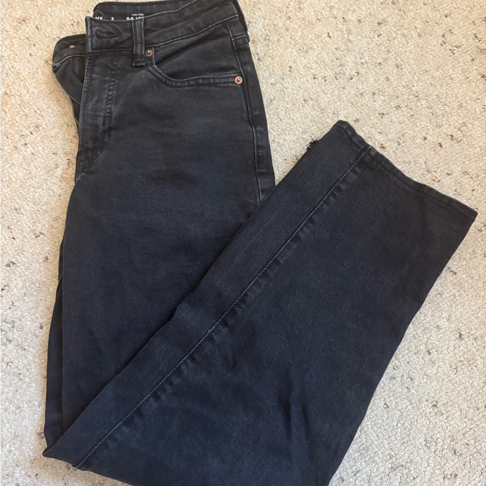 Old Navy Women's Black Straight Leg Jeans